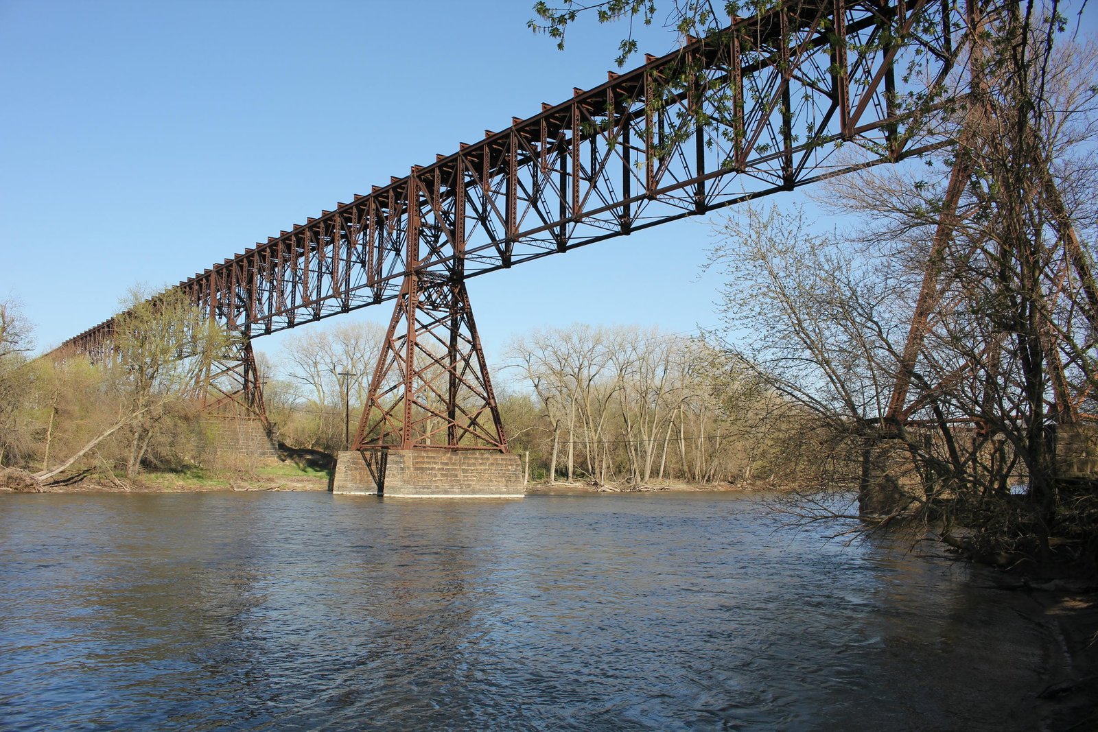 Overview of trusses from northwest quadrant
